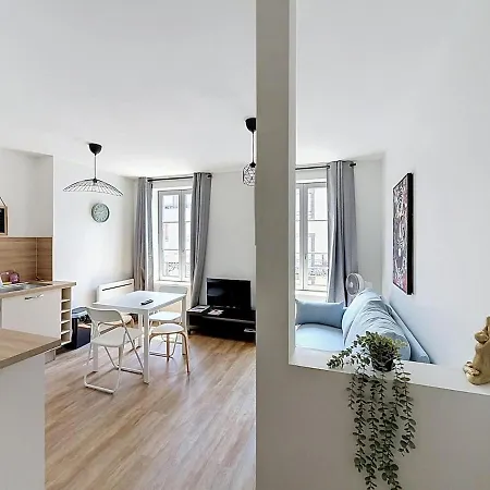 Le Lointain - Les D'hiver Apartment